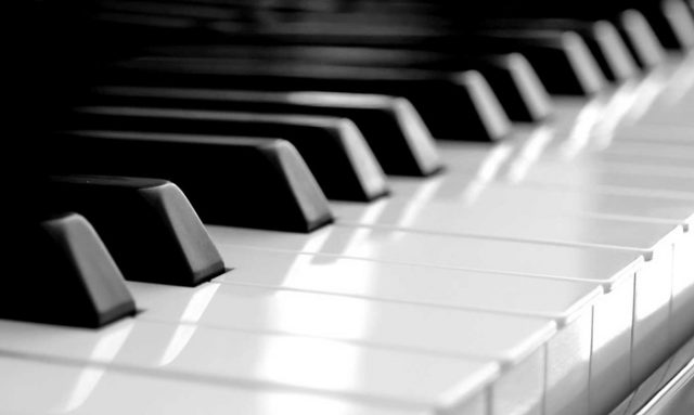 Для костромских музыкальных школ приобретут новые пианино
