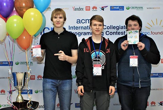 Команда ПГНИУ прошла в финал чемпионата мира по программированию